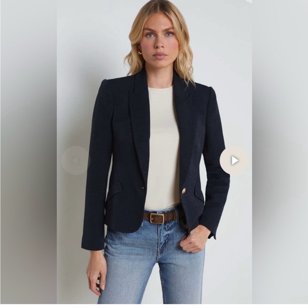 L'AGENCE Jennah Navy Blazer with Gold Button - size 4 - Picture 6 of 7